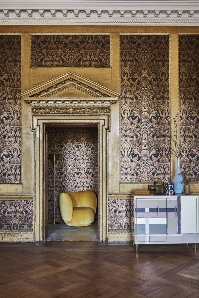 Gibbons_Carving_118-9018_Portrait