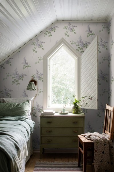 Lilacs_Image_Roomshot_Bedroom_Item_7668_700x700